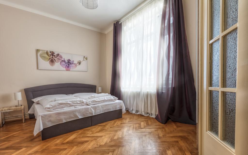 Modern Biskupska Apartment *